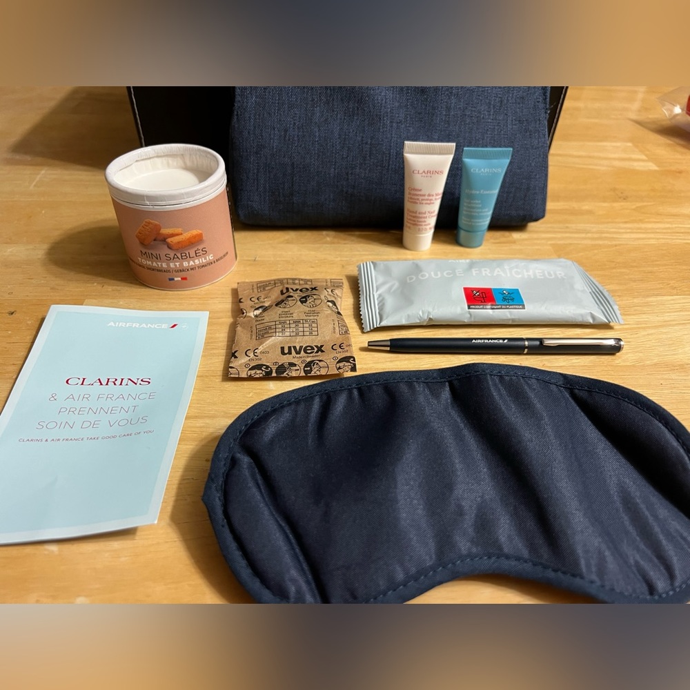 Clarins Air France amenity kit and Mini Sables